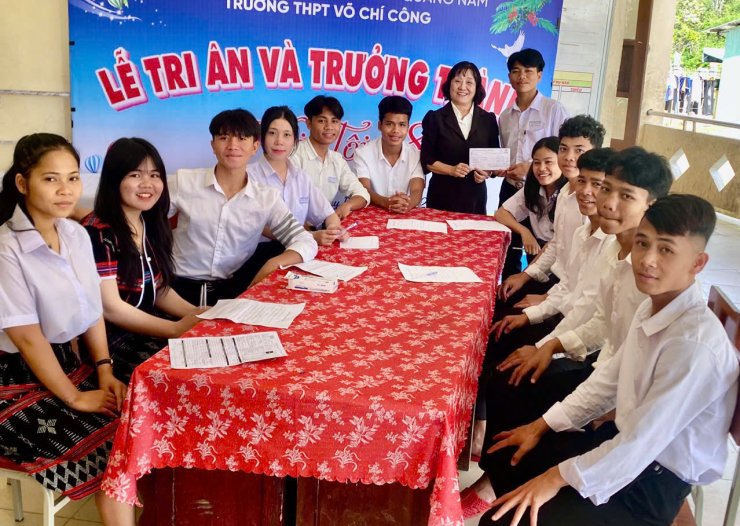 TẠO CƠ HỘI MỚI  TRƯỚC THỀM THI TỐT NGHIỆP