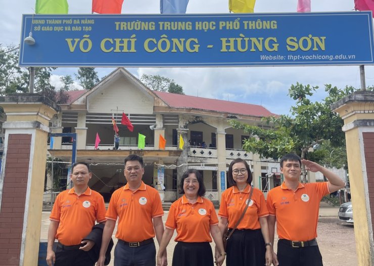 LÊN ĐƯỜNG – ĐẾN VỚI TRƯỜNG PTTH  NỘI TRÚ – VÕ CHÍ CÔNG.